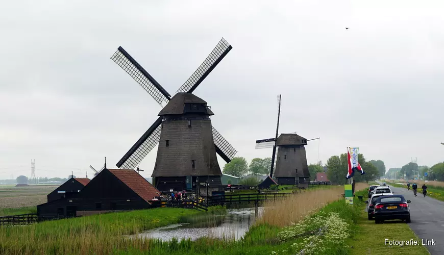 Zeskamp voor de jeugd tijdens kermis Schermerhorn