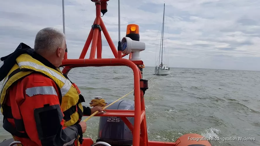 Verstopte brandstofleiding gooit roet in het eten voor zeiljacht