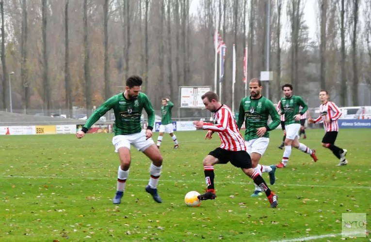 Hollandia toont veerkracht en speelt gelijk