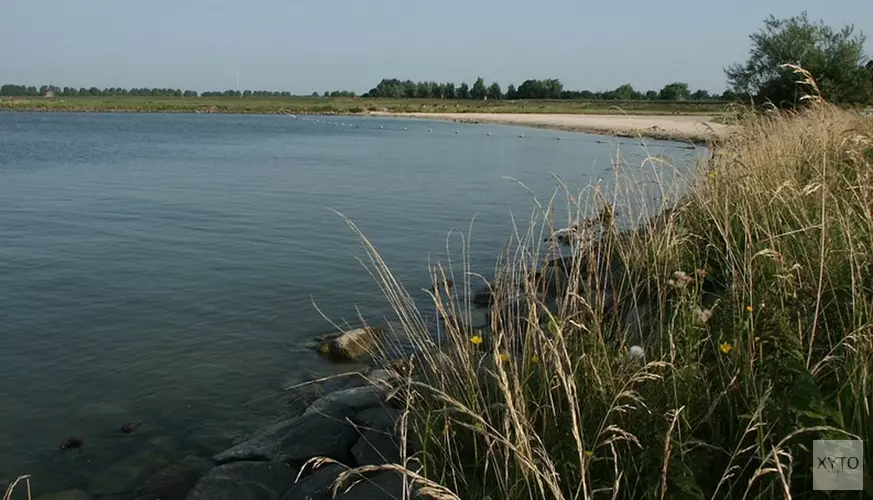 Strand bij Schellinkhout wordt uitgebreid