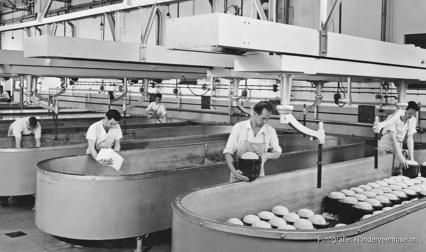 Zuivelfabriek Aurora voor het voetlicht in Runderveemuseum