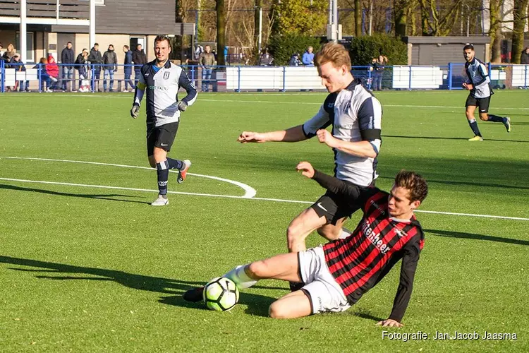 Zwaluwen’30 morst punten bij hekkensluiter