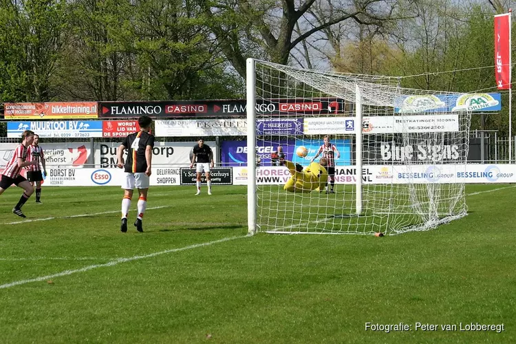 Hollandia heeft midweeks duel nog in de benen