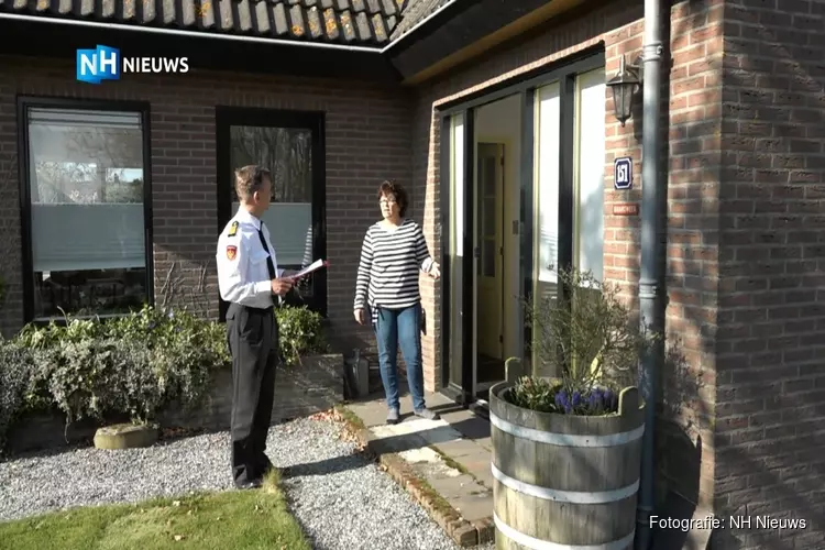 Brandweer voert in compleet West-Fries dorp preventieve brandcheck uit