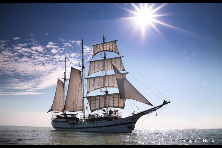 Driemaster Abel Tasman vaart nu ook vanuit Hoorn naar de Marker Wadden