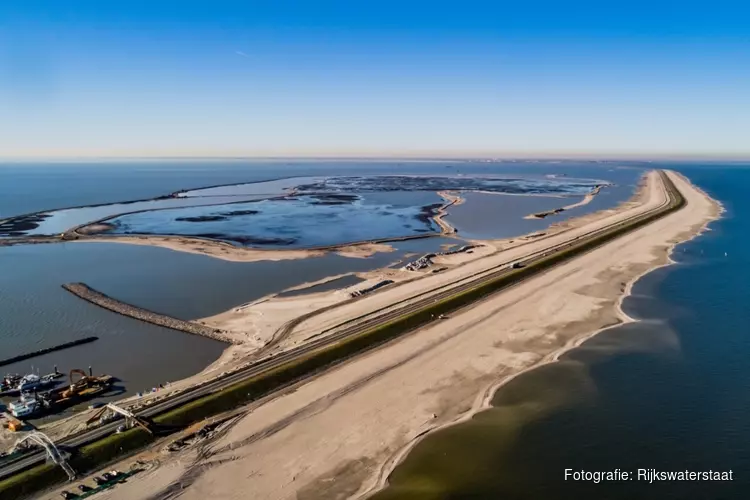 Komt er eindelijk een goede verbinding tussen Enkhuizen en Lelystad?