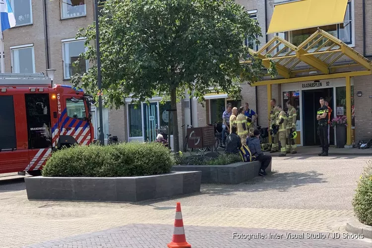 Brandlucht in seniorencomplex Hoogkarspel