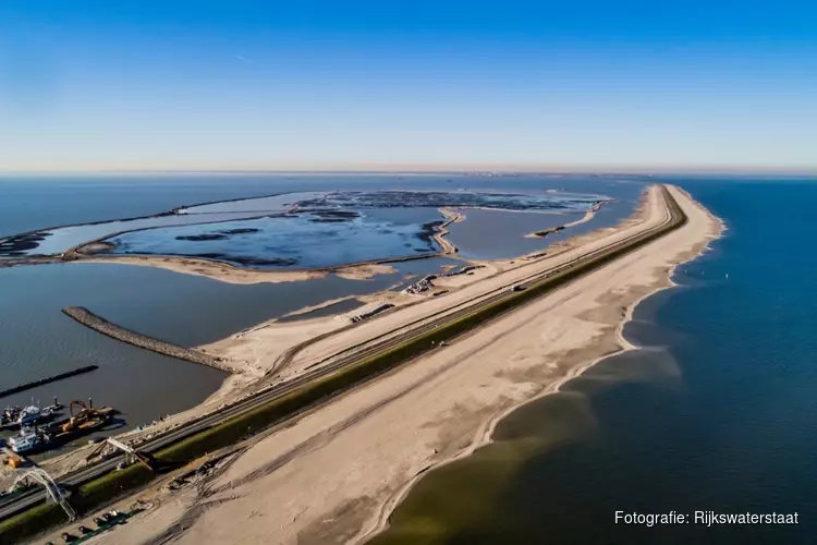 Houtribdijk (N307) weer open na wateroverlast, maar met extra regels