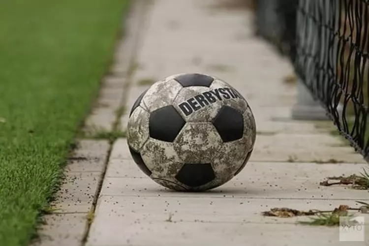 Hollandia ziet periodetitel naderen