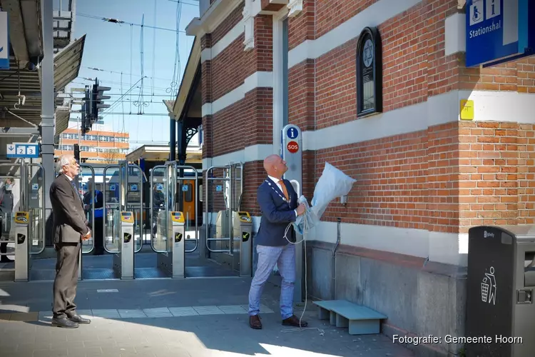 Plaquette van Joodse slachtoffers Tweede Wereldoorlog onthuld bij station