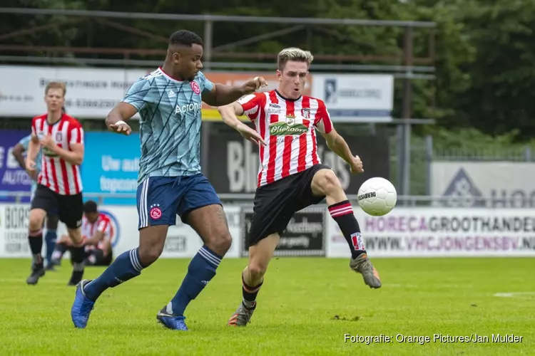 Hollandia in oefenduel ruim langs Ajax-amateurs