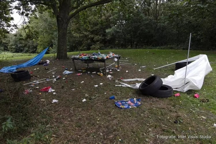 Illegaal feestje in Julianapark?