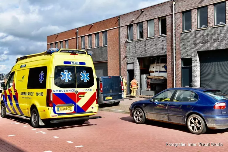 Brand in bedrijf industrieterrein Nibbixwoud