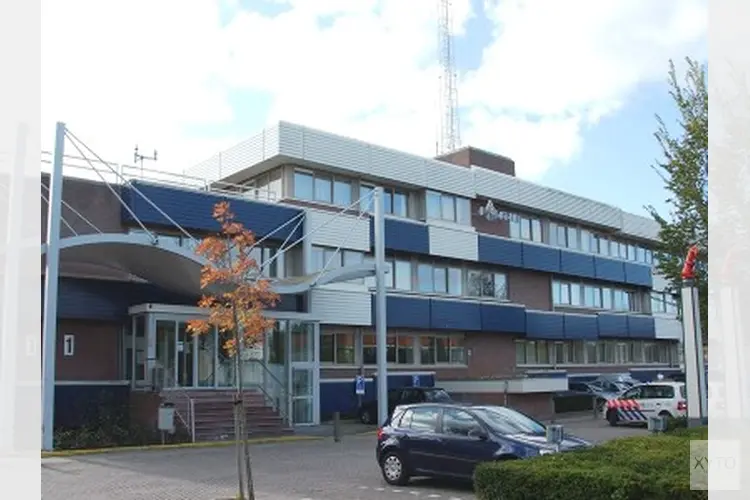 Politiebureau Hoorn blijft open tijdens verbouwing