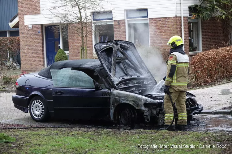 Brand in auto in Westwoud