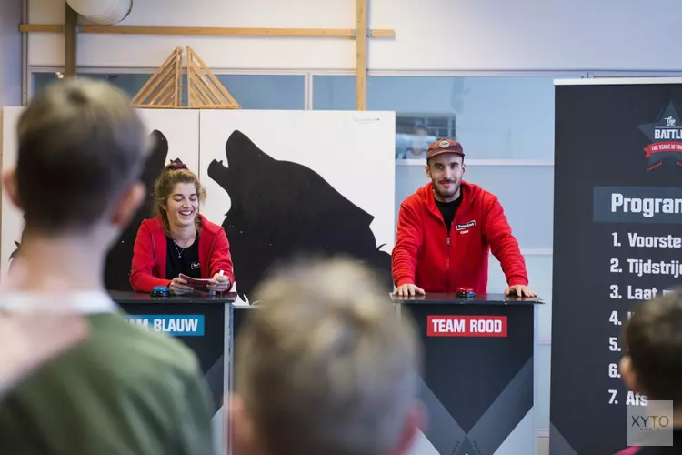 Scholieren Hoorn voorgelicht over gevaren afleiding in het verkeer