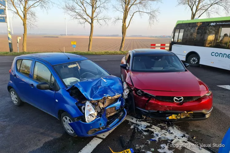 Forse aanrijding op N329 bij Lambertschaag