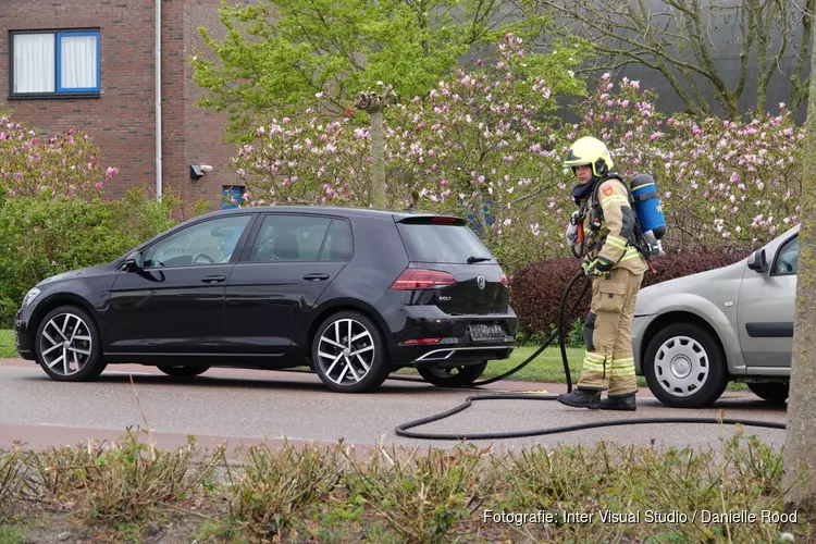 Botsing tussen drie auto&#39;s in Grootebroek