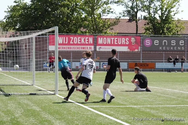 Titelkansen FC Medemblik slinken na nederlaag bij Always Forward