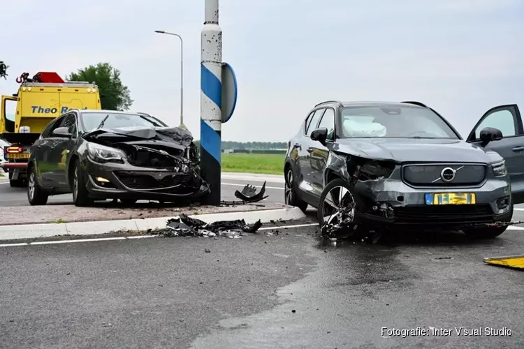 Meerdere gewonden bij ernstig ongeluk op N506