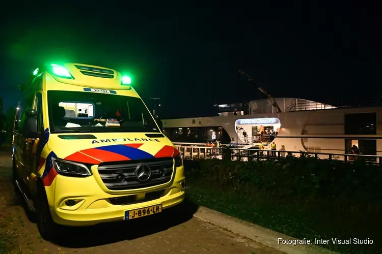 Schip met mogelijke coronabesmettingen mag toch Hoorn uit varen