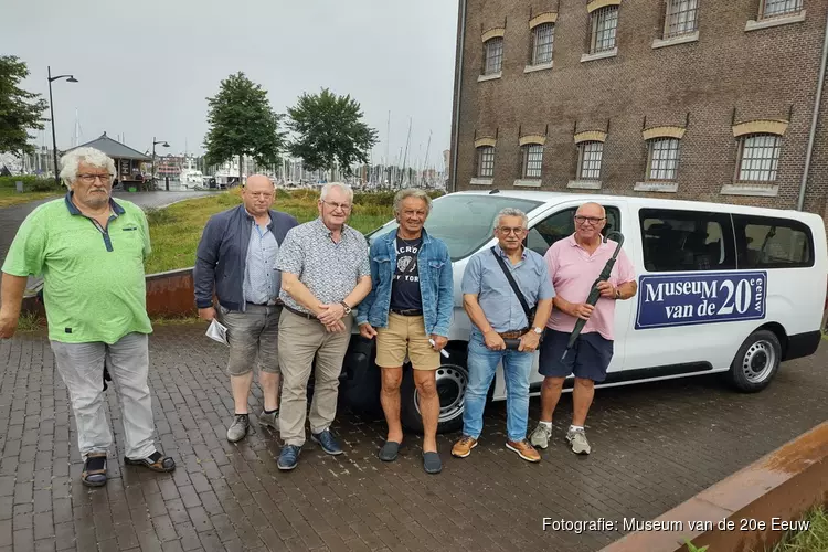 Museum start pendeldienst:  Elektrische bus verbindt museum met parkeerterrein en station