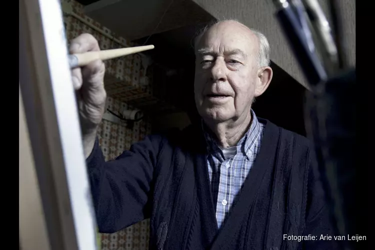 Schilderijen van Arie van Leijen te zien in Hensbroeker Kerk op Open Monumentendag