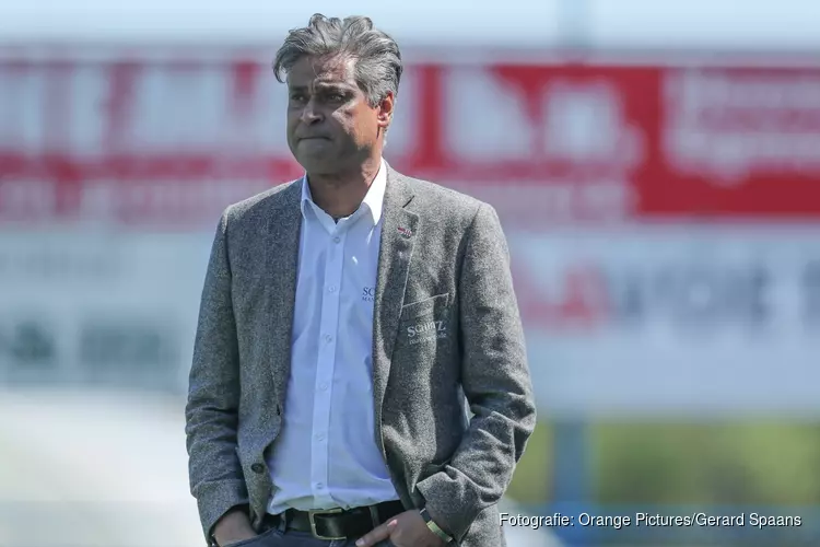 Anand Jagdewsing stapt op als hoofdtrainer van Hollandia