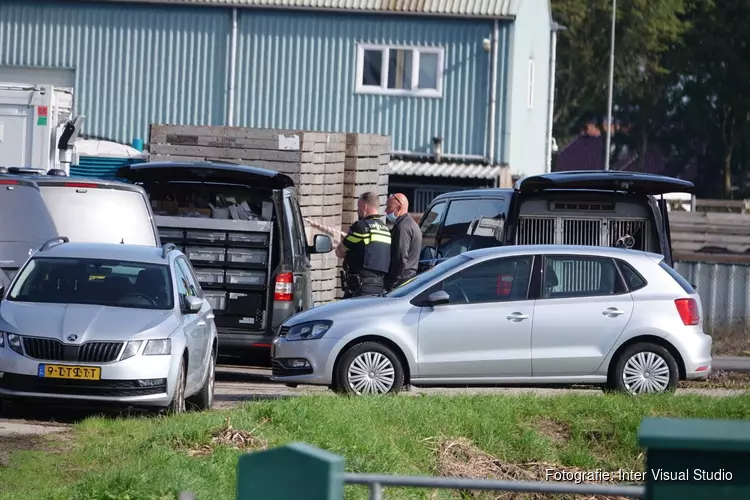 Onderzoek naar dode man op erf in Medemblik nog steeds gaande