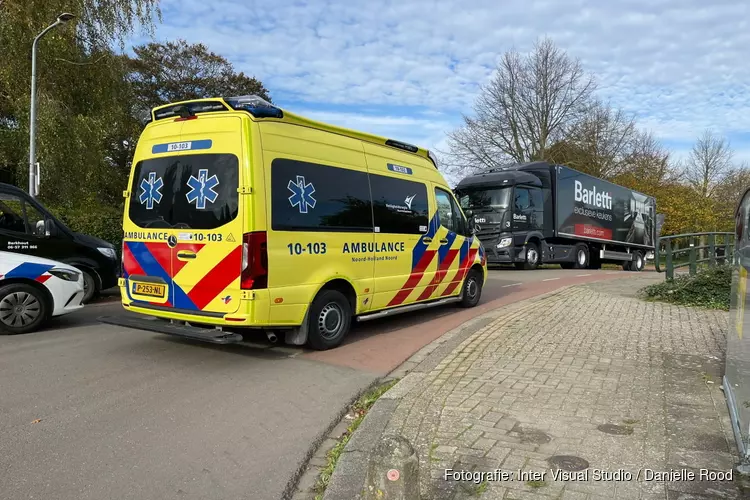 Vrouw op bakfiets gewond bij botsing in Berkhout