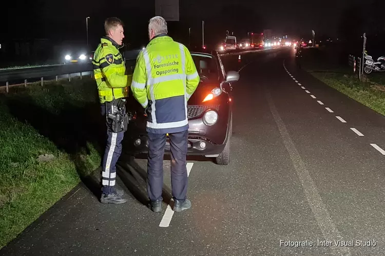 Jogger zwaargewond na aanrijding bij Obdam