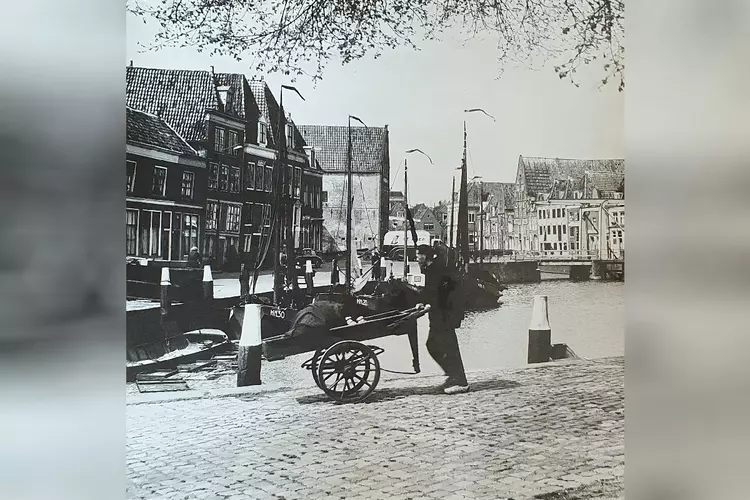 Foto expositie in het Oost-Indisch Pakhuis