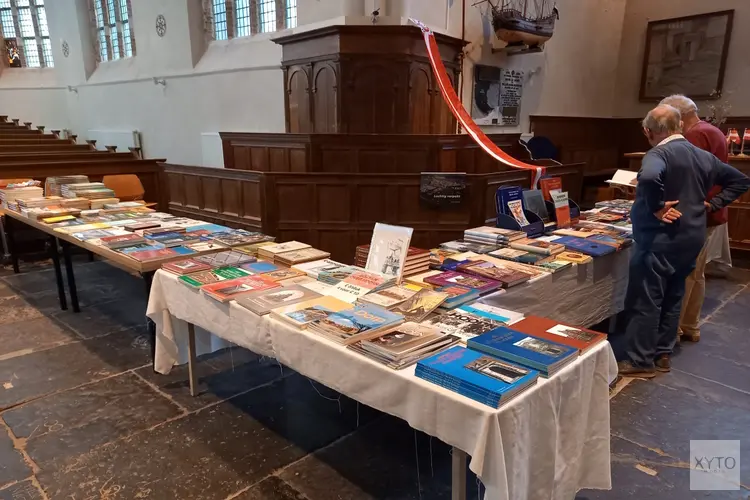 Grote boekenmarkt in de Oosterkerk Hoorn