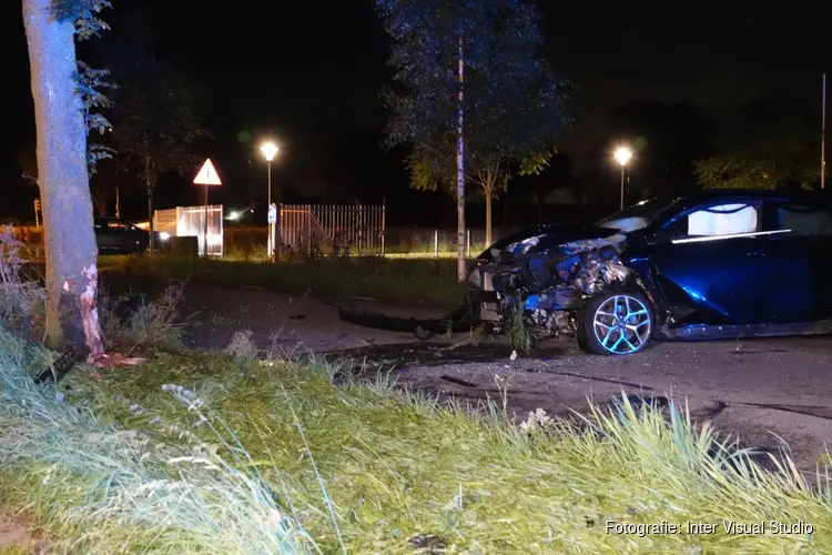 Auto total loss bij eenzijdig ongeval in Oosterblokker