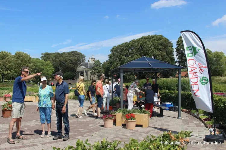 Proeverij van eigen oogst in de Garden op 9 september