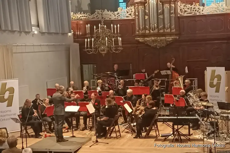 On Adventure: Avontuurlijke muziekreis van Hoorns Harmonie Orkest