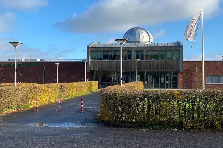 Reis met StarRun naar de maan en planeten bij Volksssterrenwacht Orion