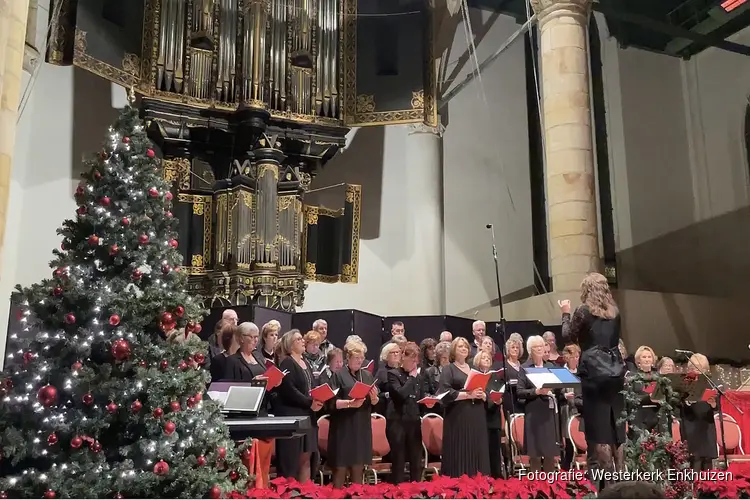 Meezing Kerstconcert in de Westerkerk in Enkhuizen