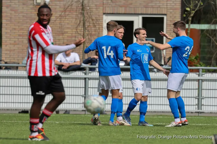 Hollandia onderuit in doelpuntrijk duel