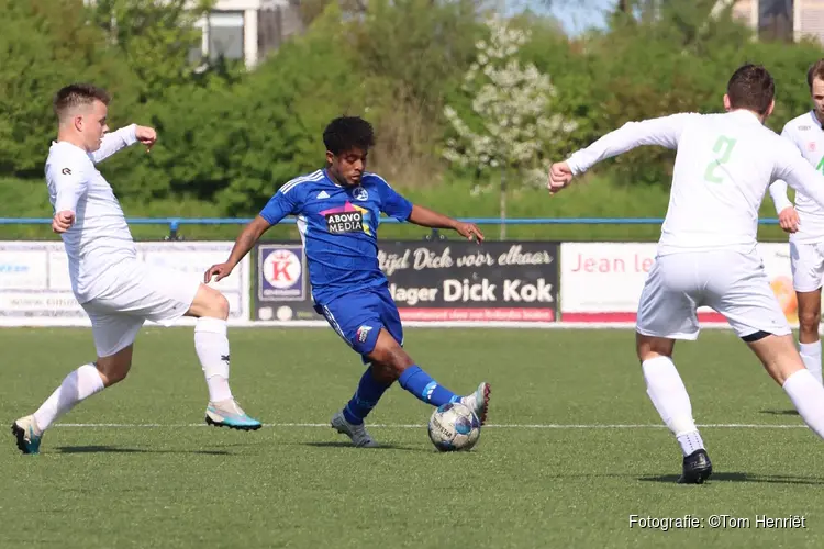 FC Den Helder komt iets dichterbij koploper na ruime winst op SEW