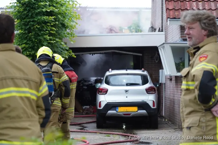 Brand in bijwoning van huis in Hoogkarspel