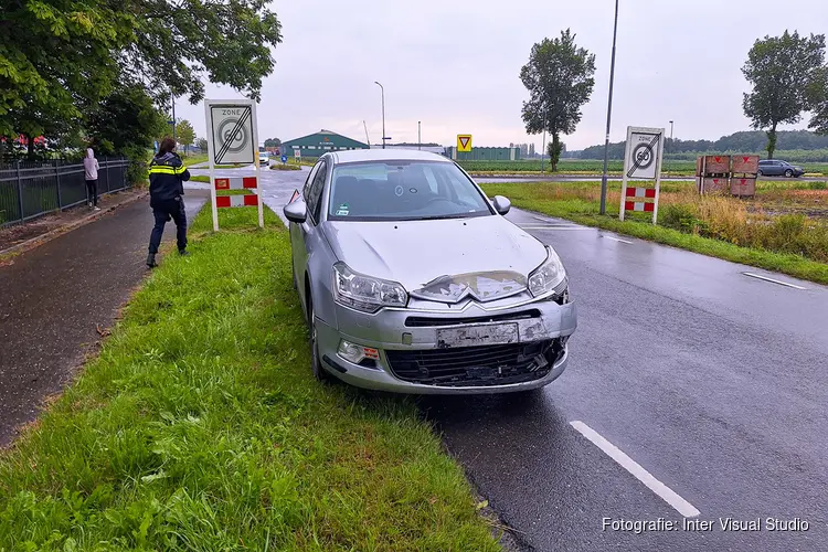 Botsing in Wervershoof: veel schade