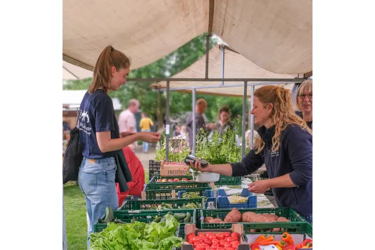 Zondag 28 juli van 10:00 – 16:00 uur MAKS' Biomarkt bij MAK Blokweer