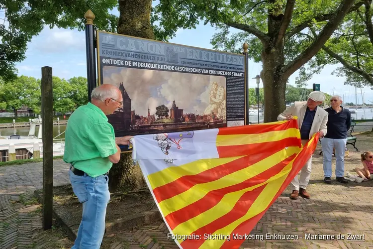 Onthulling laatste paneel van de Canon van Enkhuizen