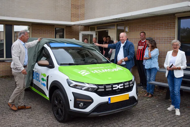 Welwonen viert komst nieuwe Belmobiel