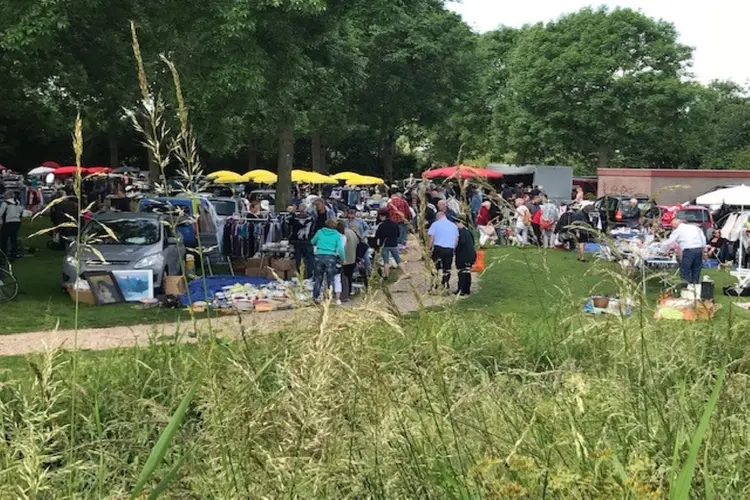 Zondag kofferbakmarkt in Wervershoof