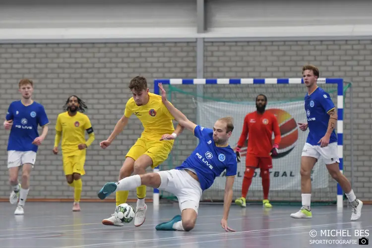 Hovocubo/Veerhuys ten koste van FC Marlène naar kampioenspoule