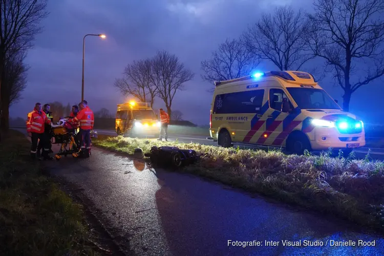 Scooterrijder komt ten val in Hem