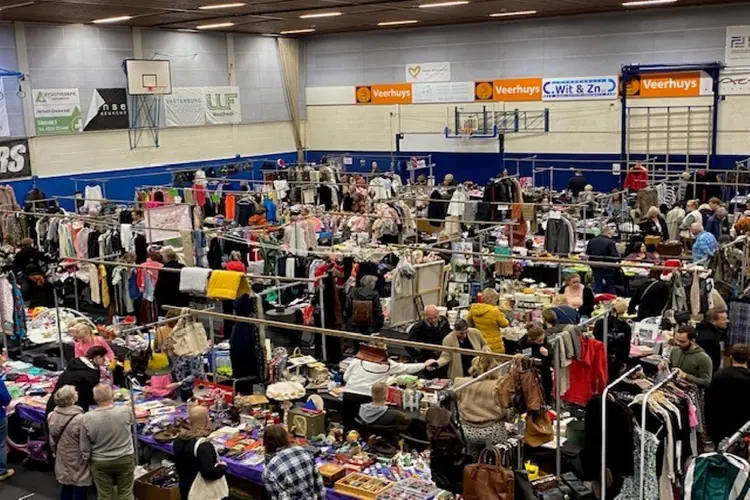 Vlooienmarkt op 12 januari in Sportcentrum Vredehof