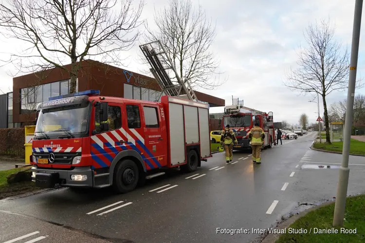 Brand bij autobedrijf in Medemblik